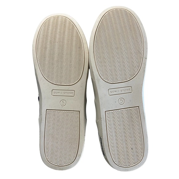 SUN + STONE NAVY BLUE BOYS KIVA SNEAKER Size 5 NWOT - Picture 3 of 7